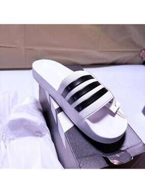 Adidas Unisex Adilette Shower Slides White/Core Black/White US 11 NEW